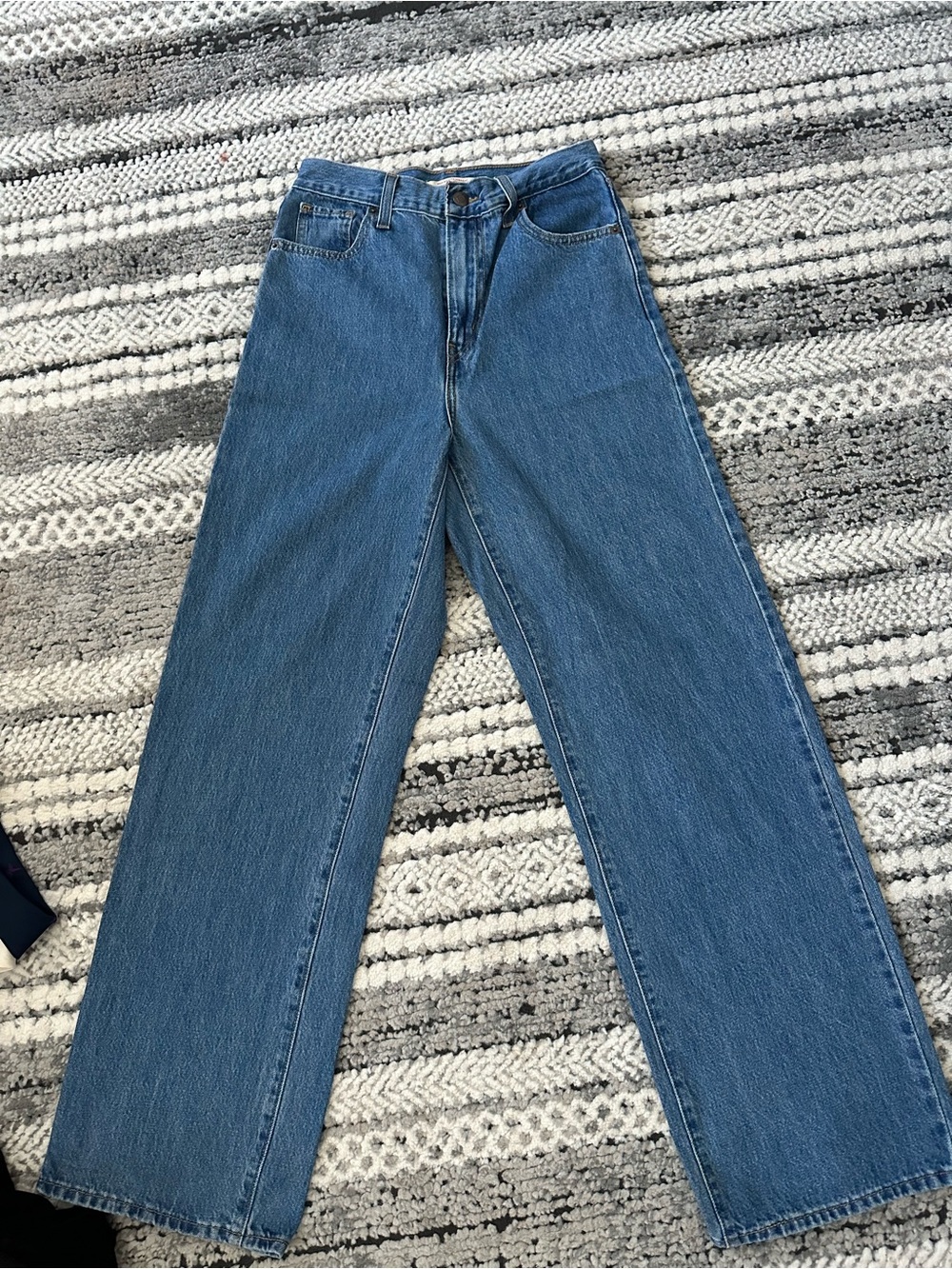 Levi's Wide-Leg Jeans in Medium Blue